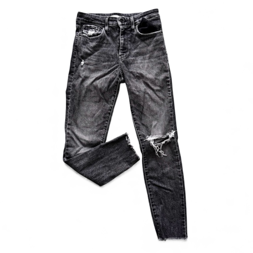 Levi's 721 High Rise Black Distressed Ankle Jeans | Size 29